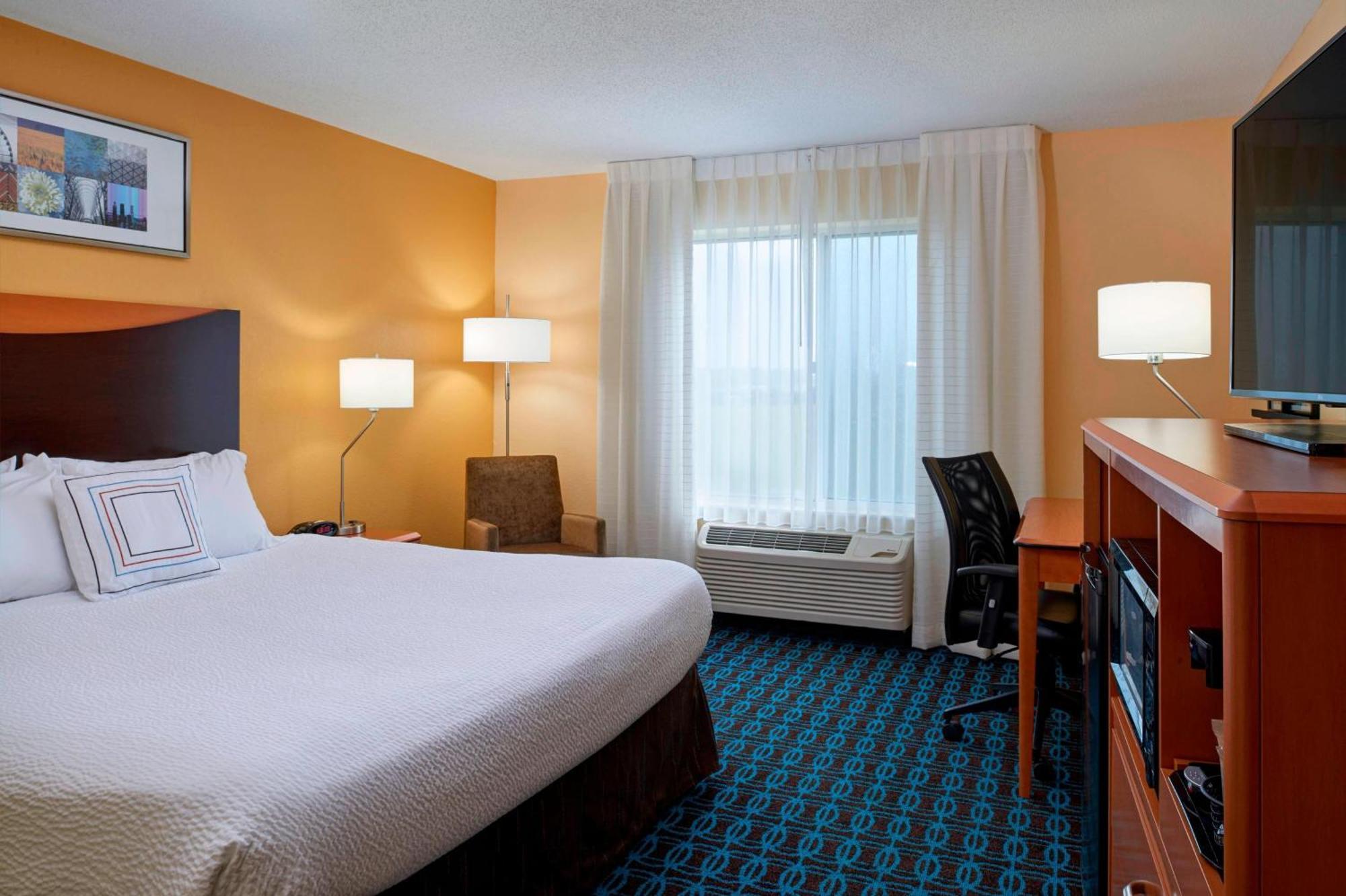 Fairfield Inn By Marriott Richmond New Paris Exterior foto