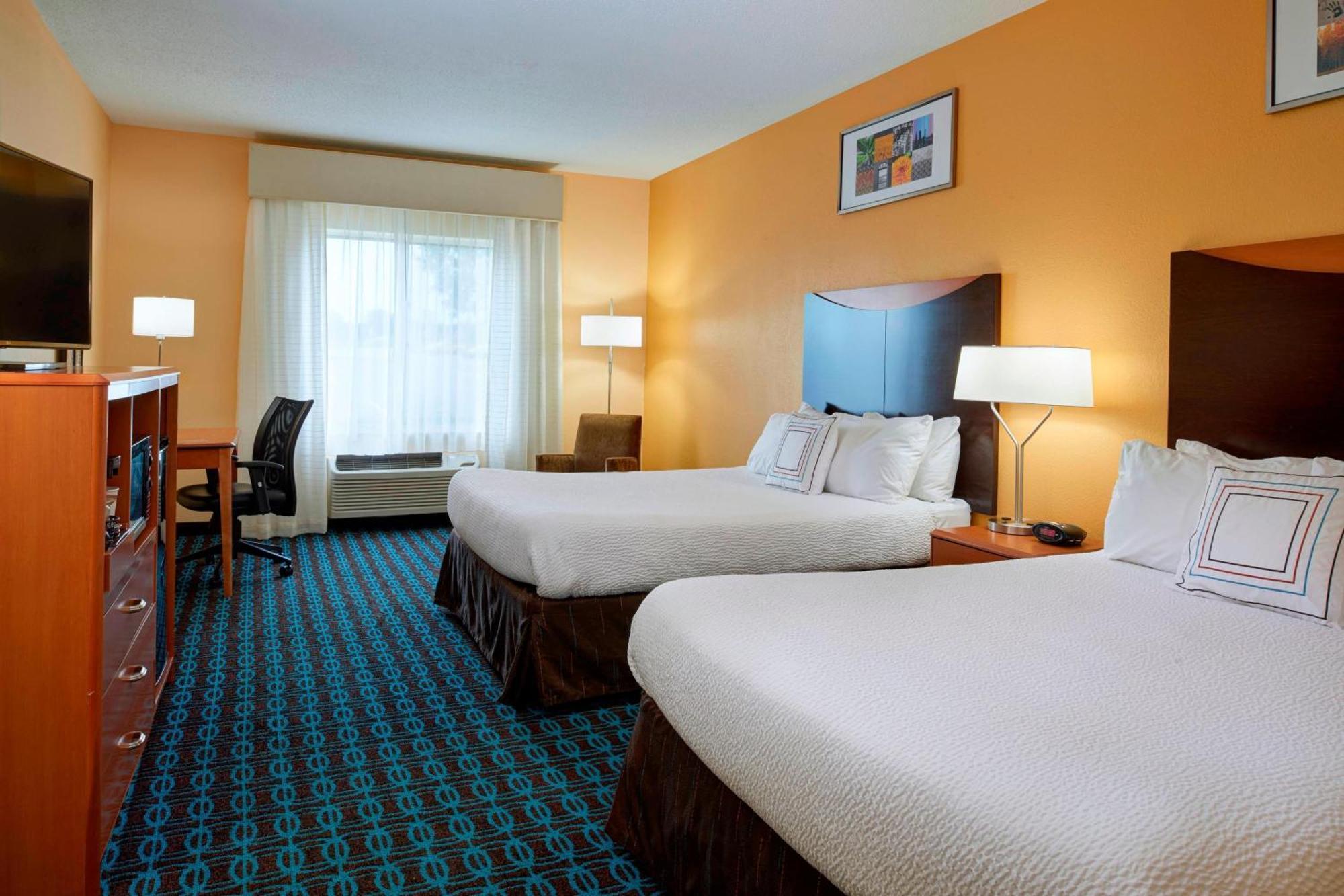 Fairfield Inn By Marriott Richmond New Paris Exterior foto
